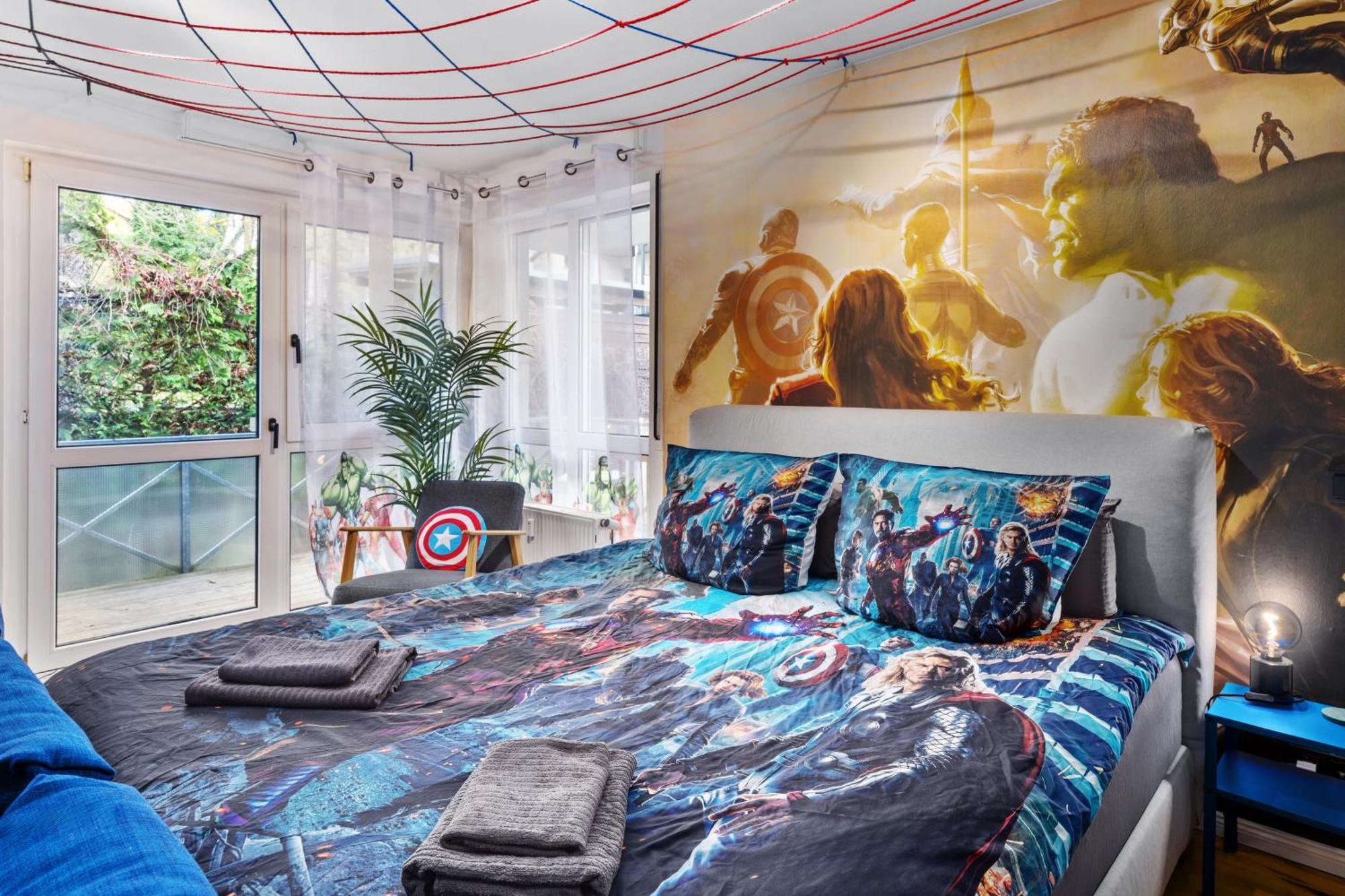 Edler Wohnraum Disney Marvel Studio Mit Balkon, Boxspringbett, Kaffeevollautomat, Lift & Parkplatz Хемниц Экстерьер фото