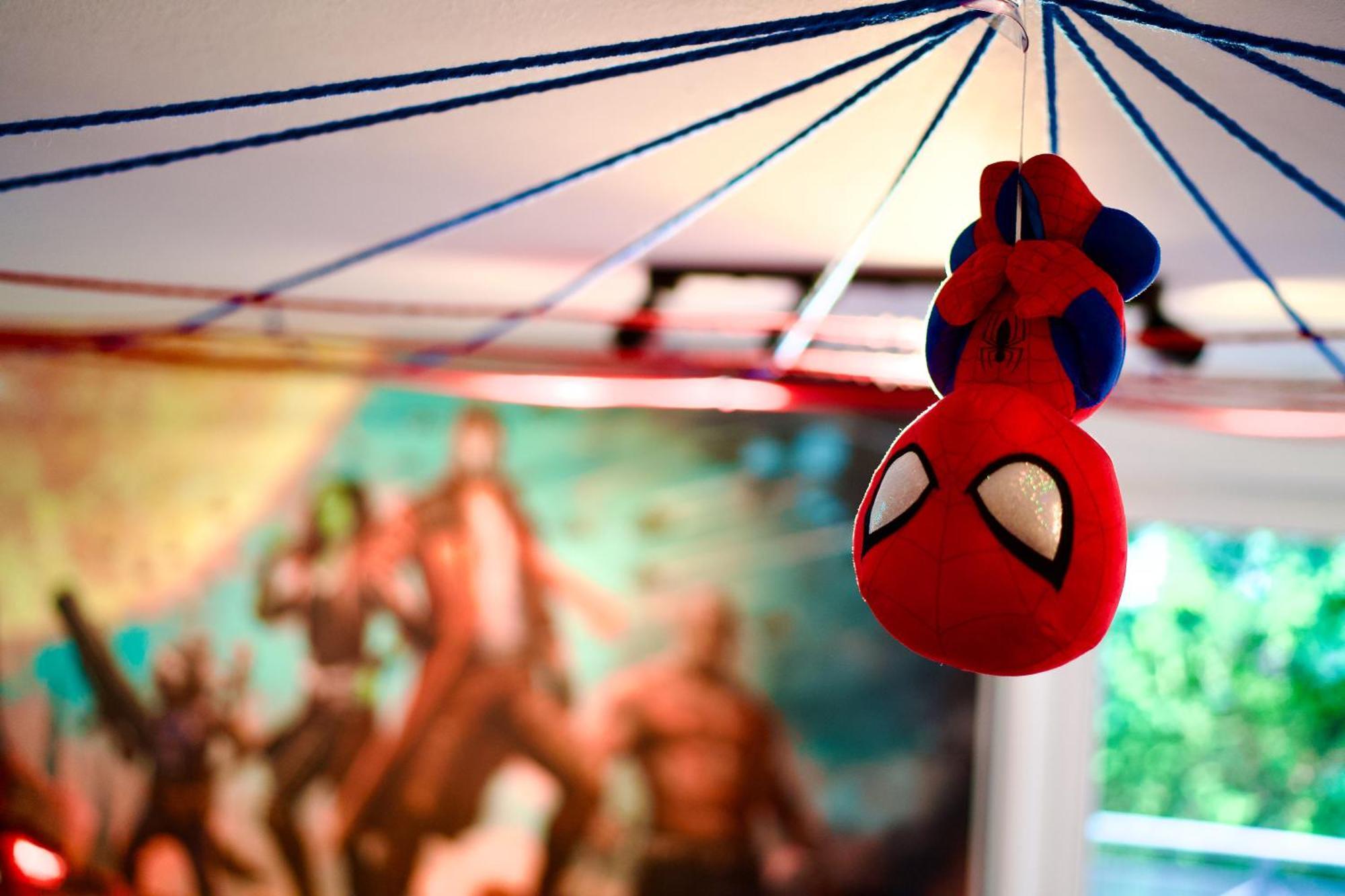 Edler Wohnraum Disney Marvel Studio Mit Balkon, Boxspringbett, Kaffeevollautomat, Lift & Parkplatz Хемниц Экстерьер фото